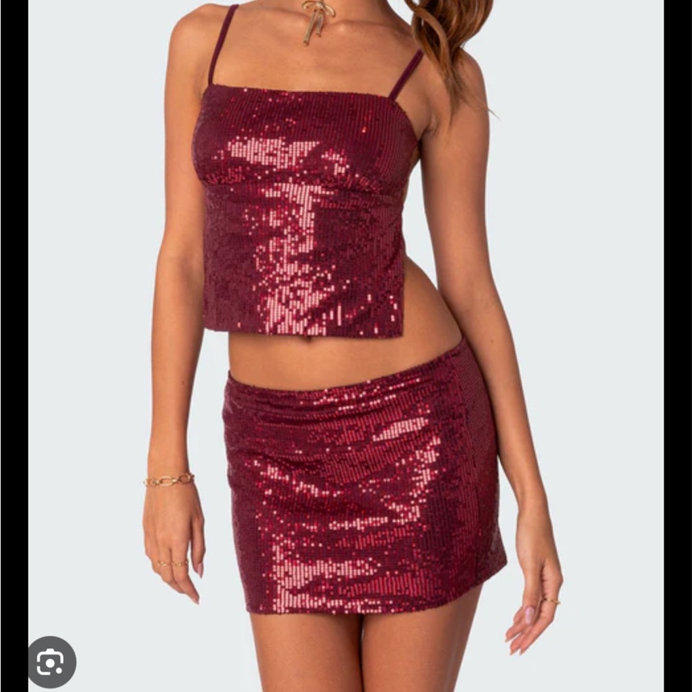 Edikted Shimmering Red Sequin Set